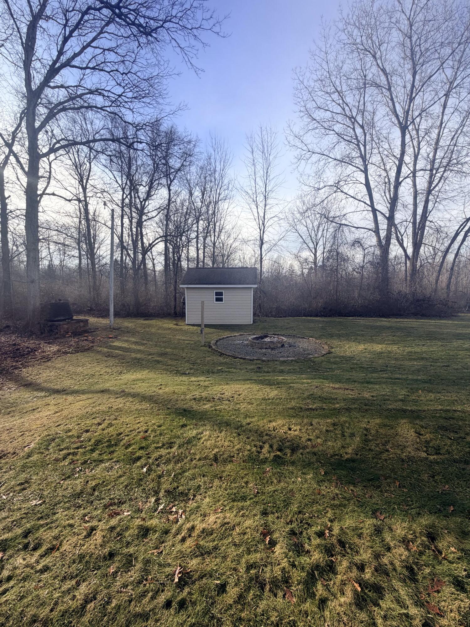 45867 Wear Road Belleville, MI 48111 - Photo 32 of 43 3E81CD7A-7EE6-4164-AC18-35FD8A593534