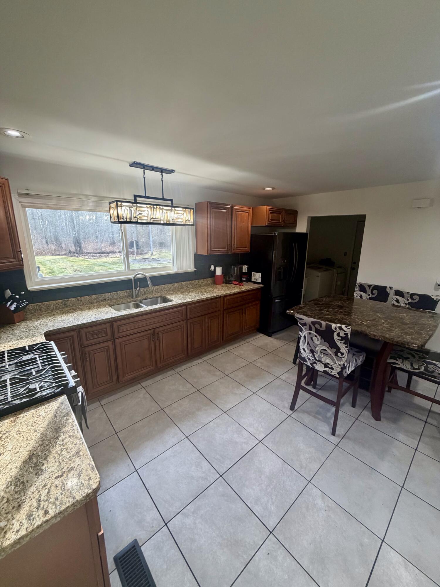 45867 Wear Road Belleville, MI 48111 - Photo 6 of 43 0E3417CD-A726-4F69-A187-F4C3343B31DF