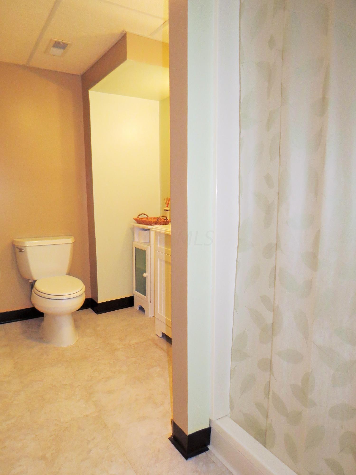 5270 Timberline Road, Unit 127 Columbus, OH 43220 - Photo 38 of 47 Gallery Image 38