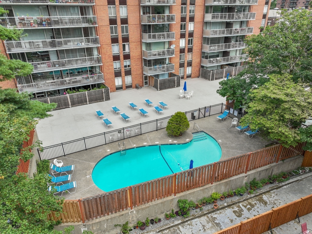 45 Longwood Avenue, Unit PHA Brookline, MA 02446 - Photo 22 of 27