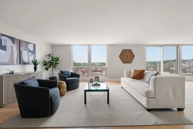 $1,350,000 | 45 Longwood Avenue, Unit PHA, Brookline, MA 02446