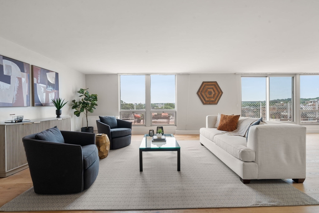 45 Longwood Avenue, Unit PHA Brookline, MA 02446 - Photo 4 of 27