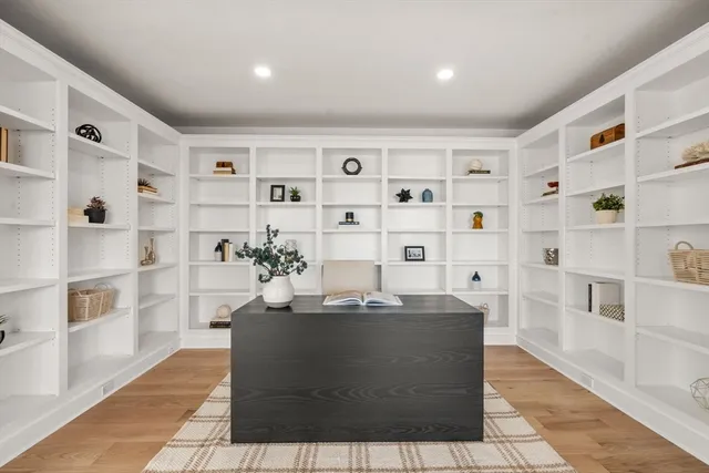 $1,350,000 | 45 Longwood Avenue, Unit PHA, Brookline, MA 02446