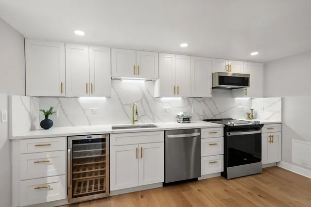 $1,350,000 | 45 Longwood Avenue, Unit PHA, Brookline, MA 02446