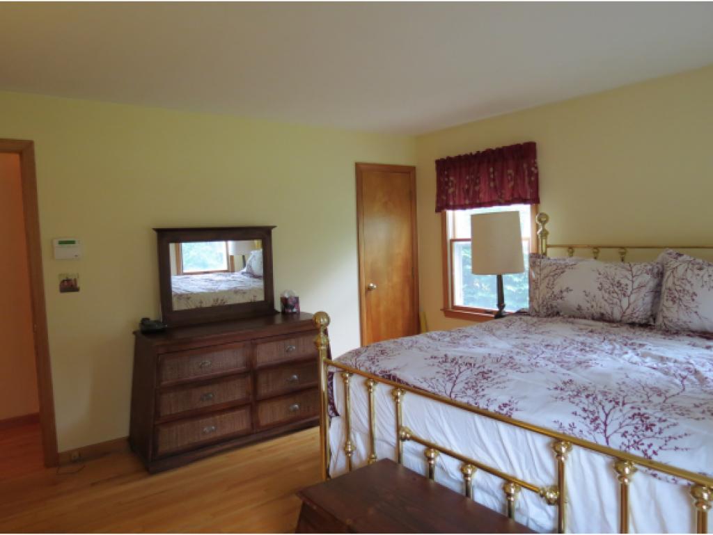 1008 Middle Pownal Road Bennington, VT 05201 - Photo 14 of 24 Gallery Image 14