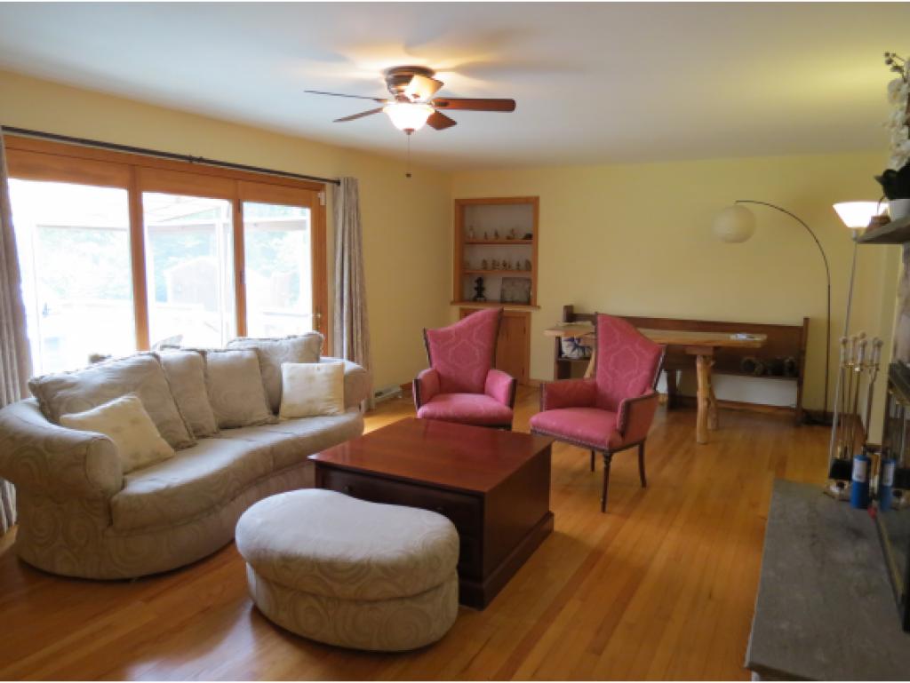 1008 Middle Pownal Road Bennington, VT 05201 - Photo 7 of 24 Gallery Image 7