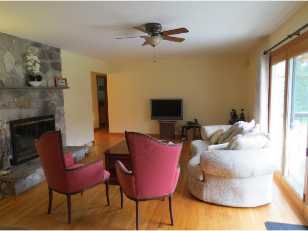 1008 Middle Pownal Road Bennington, VT 05201 - Photo 8 of 24 Gallery Image 8