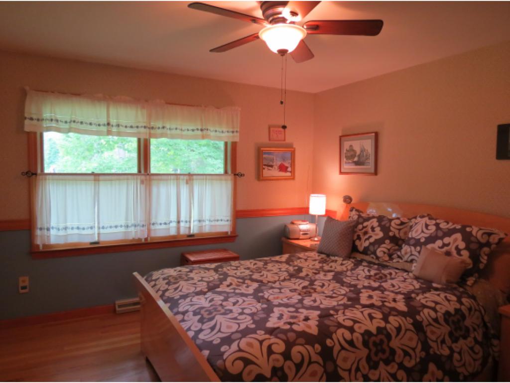 1008 Middle Pownal Road Bennington, VT 05201 - Photo 9 of 24 Gallery Image 9