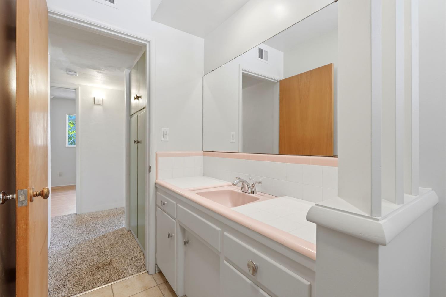 293 West Ponderosa Avenue Reedley, CA 93654 - Photo 23 of 43