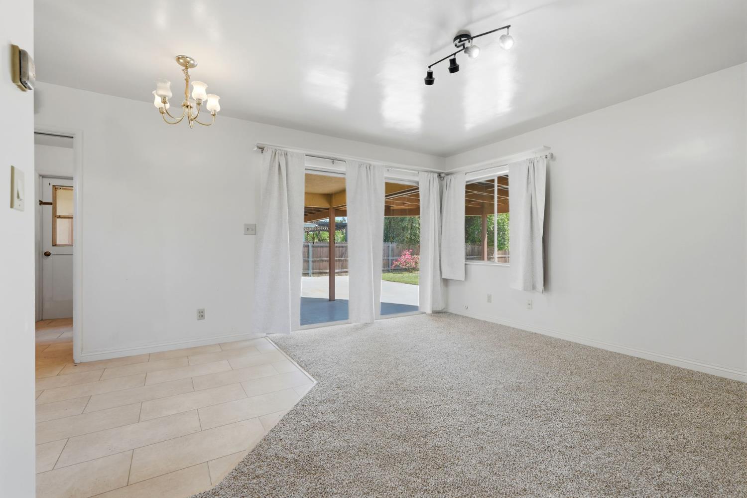 293 West Ponderosa Avenue Reedley, CA 93654 - Photo 25 of 43