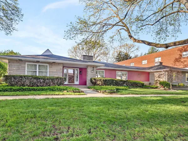 $299,900 | 409 West Jefferson Street, Morris, IL 60450