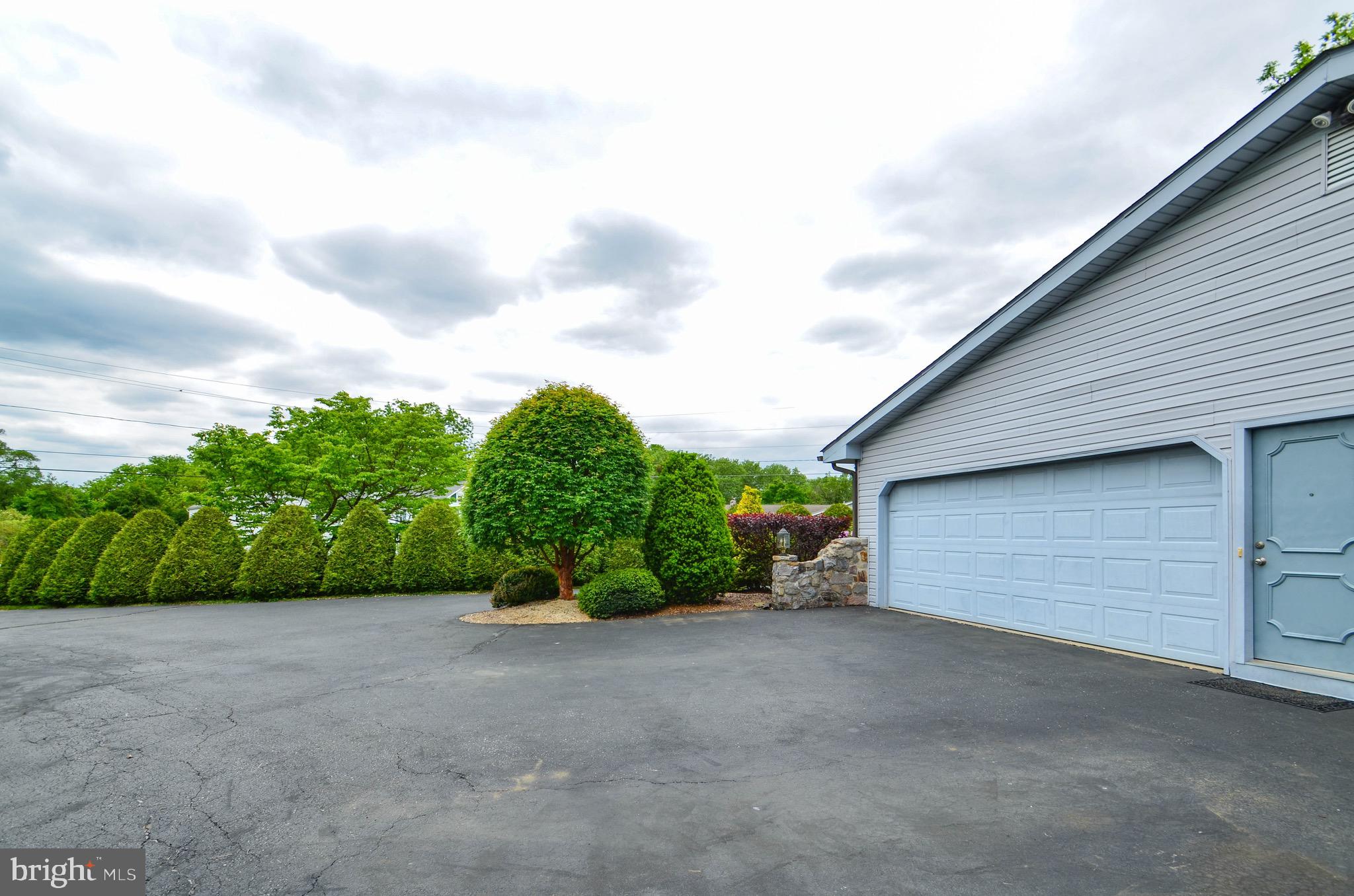 3152 Altonah Road Bethlehem, PA 18017 - Photo 38 of 42 Gallery Image 38