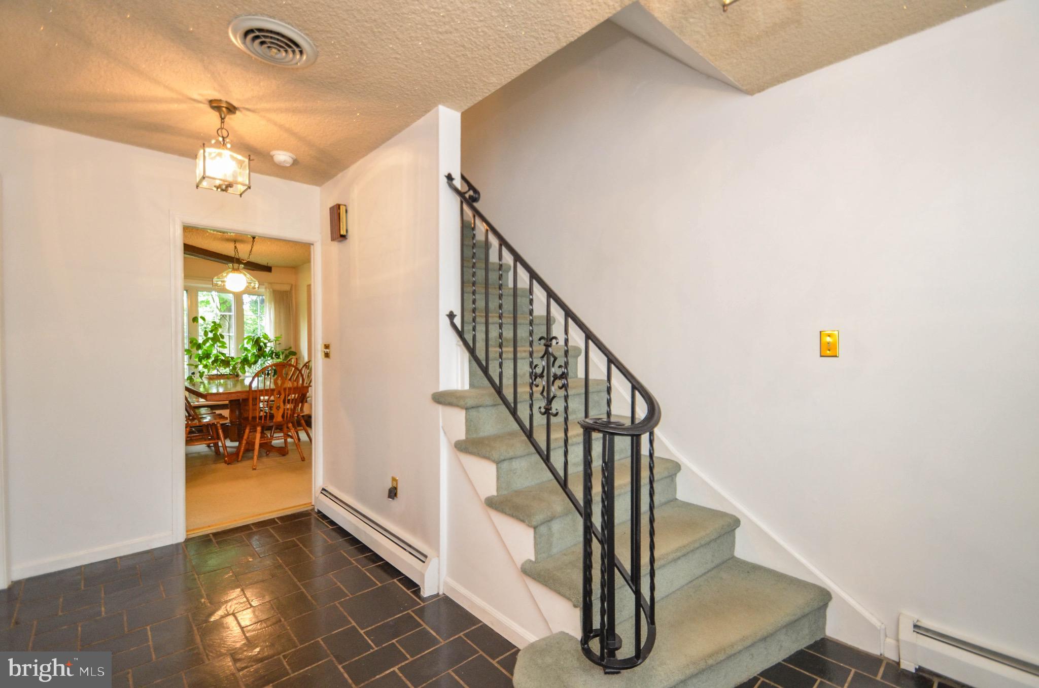 3152 Altonah Road Bethlehem, PA 18017 - Photo 4 of 42 Gallery Image 4