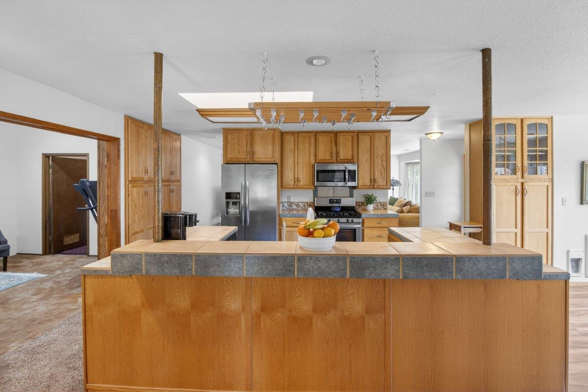 1222 Via Del Sol Road Salinas, CA 93907 - Photo 13 of 45