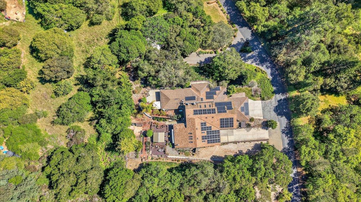 1222 Via Del Sol Road Salinas, CA 93907 - Photo 4 of 45