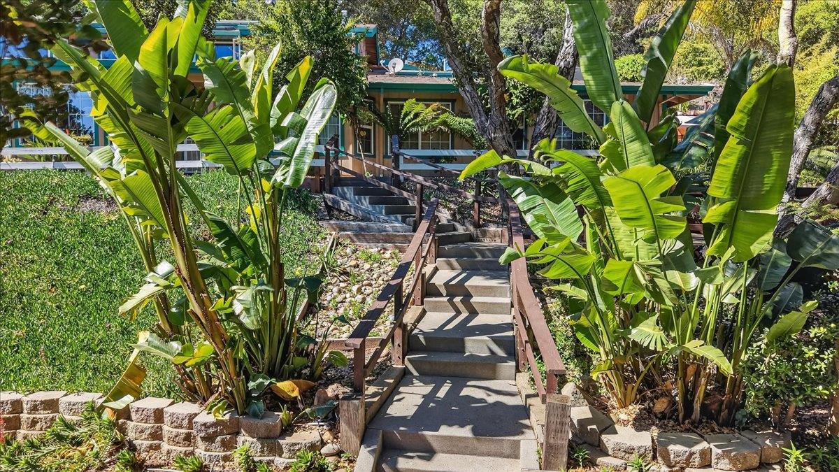 1222 Via Del Sol Road Salinas, CA 93907 - Photo 10 of 45