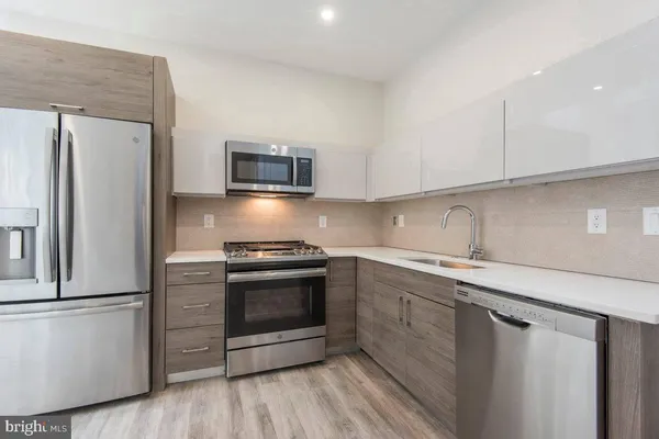 $1,475 | 802 Sansom Street, Unit 201, Philadelphia, PA 19107