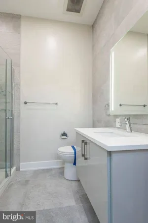 $1,475 | 802 Sansom Street, Unit 201, Philadelphia, PA 19107