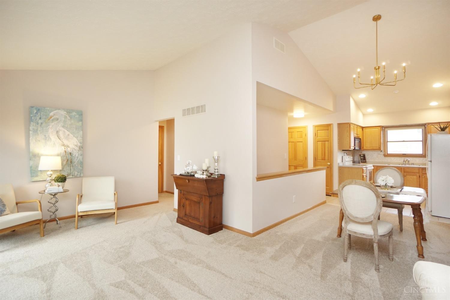 9027 Winton Road Cincinnati, OH 45231 - Photo 10 of 41