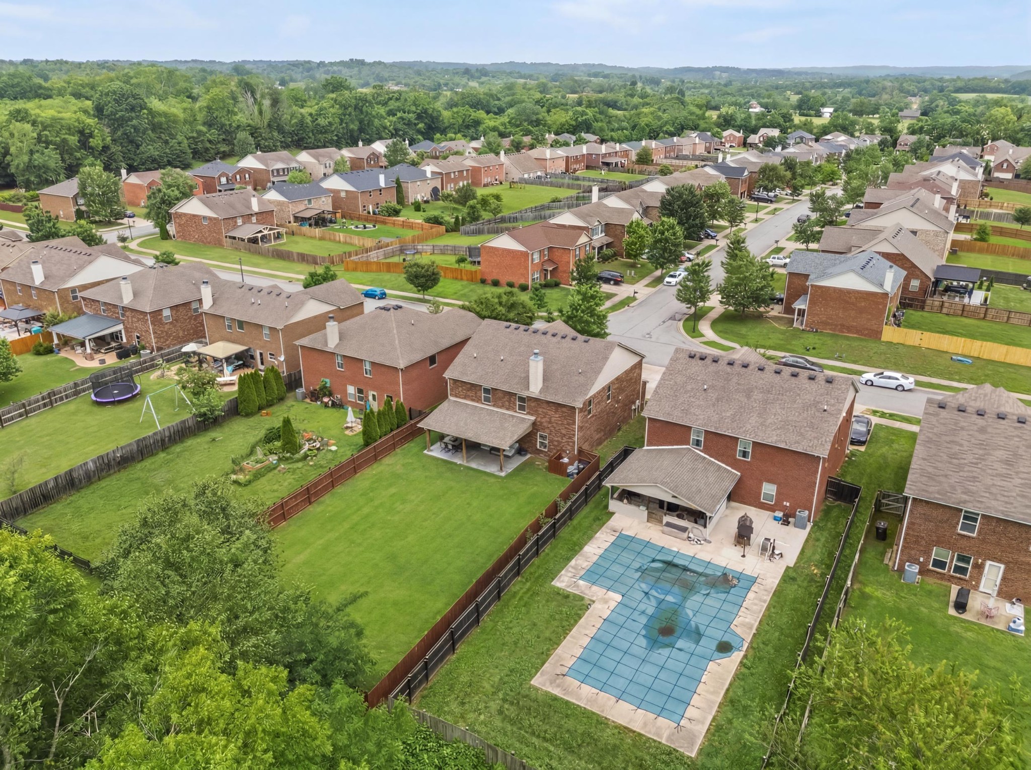 1011 Benwick Road Hendersonville, TN 37075 - Photo 56 of 60 an aerial view of residential houses with outdoor space and river