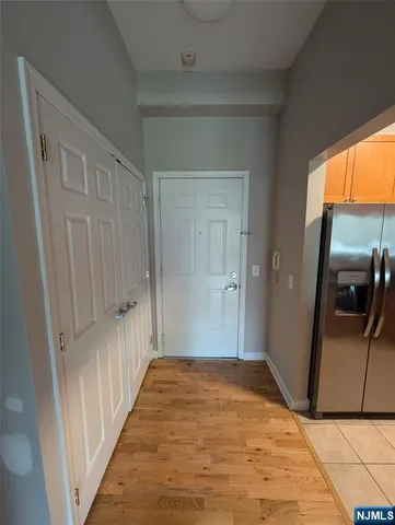 $2,895 | 333 Willow Street, Unit 402, Teaneck, NJ 07666