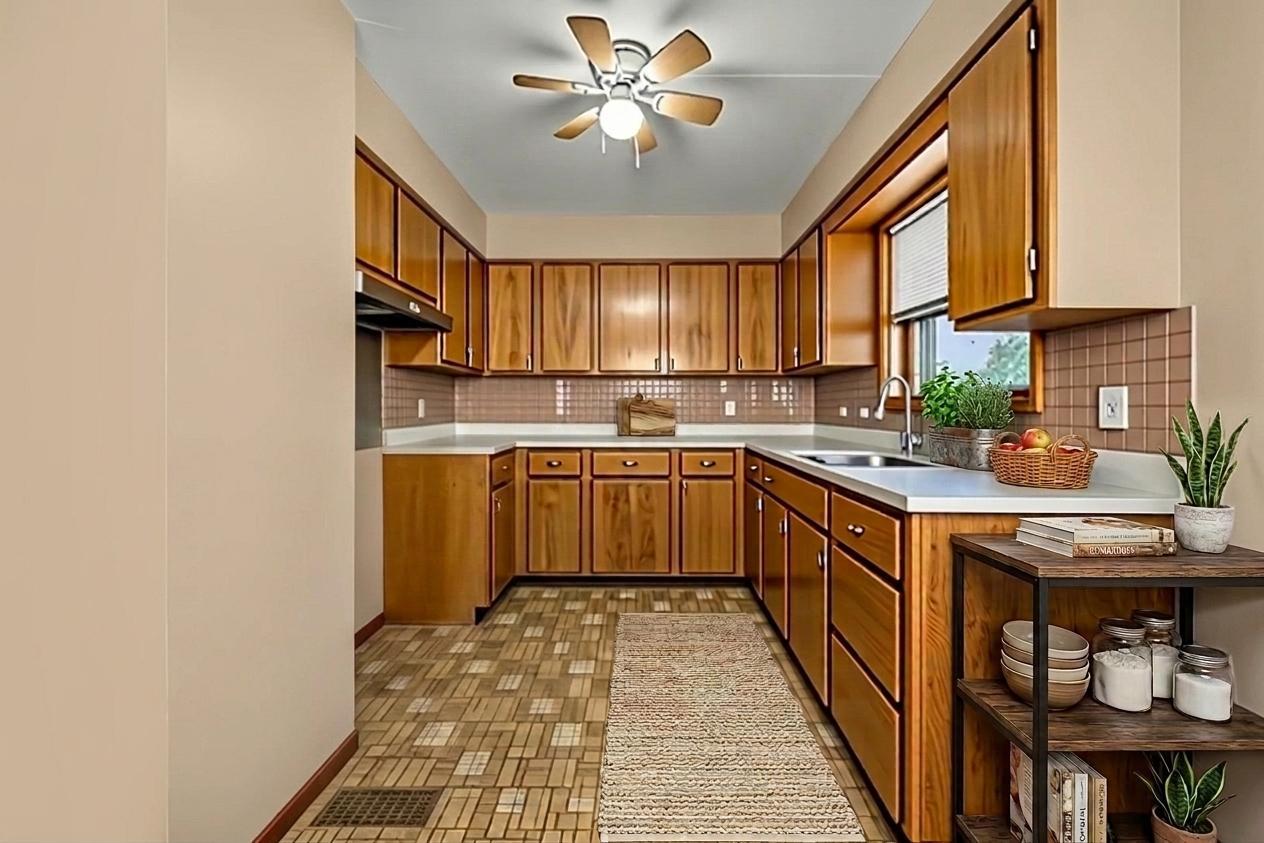 14286 Highway 72 Genoa, IL 60135 - Photo 7 of 33