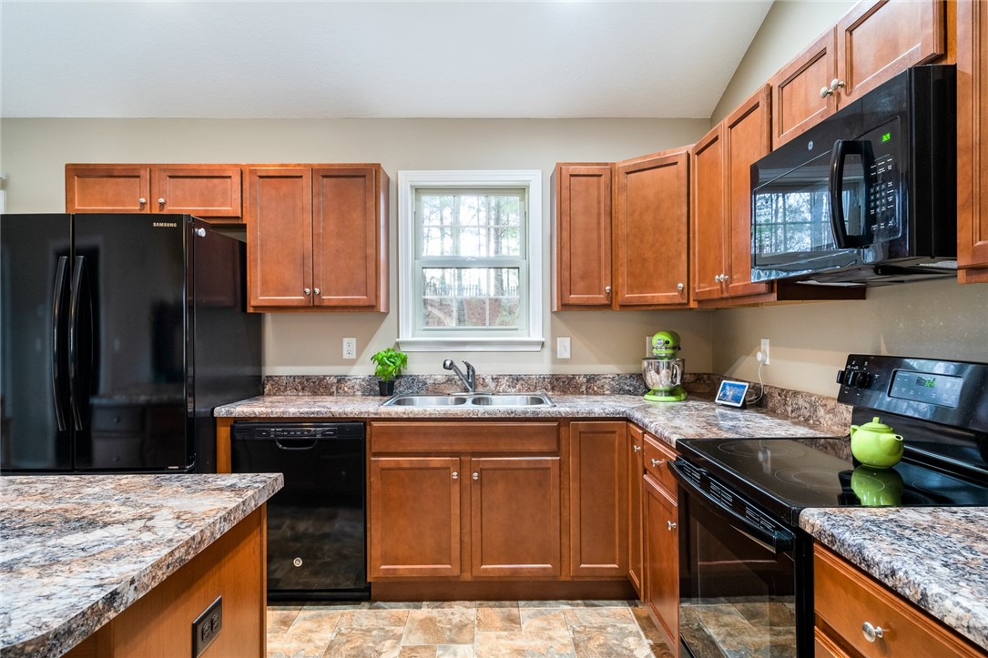 1015 St Charles Way Anderson, SC 29621 - Photo 10 of 27 Gallery Image 10