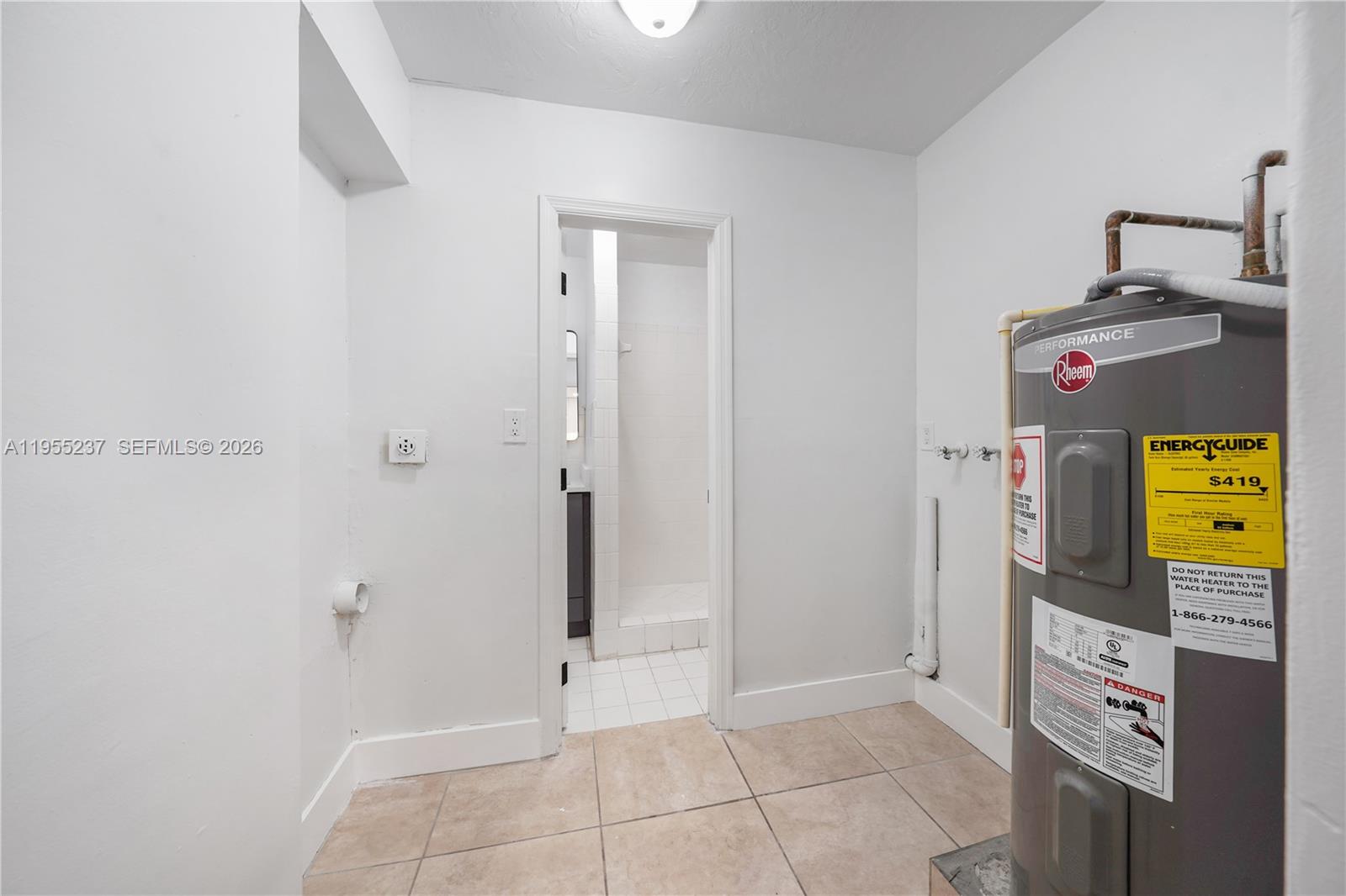 368 Southwest 64th Terrace Pompano Beach, FL 33068 - Photo 21 of 23 a view of bathroom