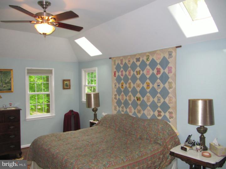 284 South Roberts Road Bryn Mawr, PA 19010 - Photo 14 of 25 Master Bedroom