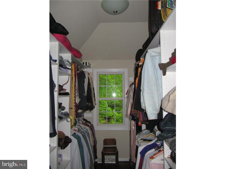 284 South Roberts Road Bryn Mawr, PA 19010 - Photo 15 of 25 Closet