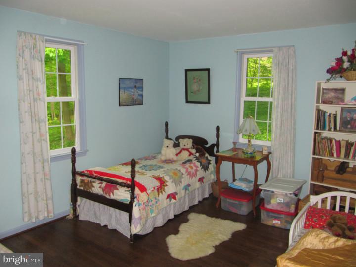 284 South Roberts Road Bryn Mawr, PA 19010 - Photo 19 of 25 Bedroom 3