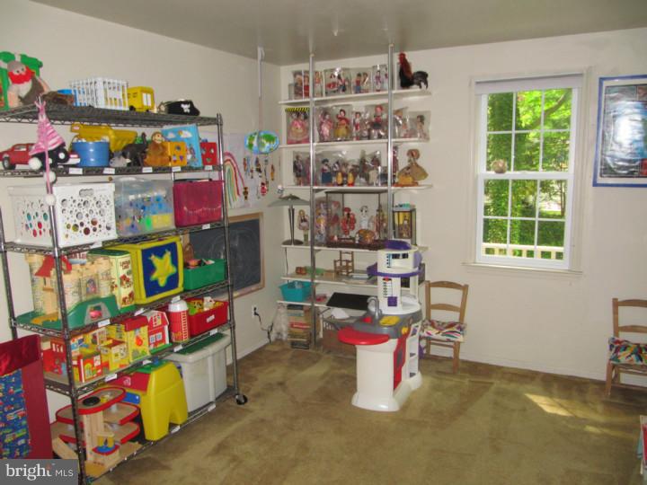 284 South Roberts Road Bryn Mawr, PA 19010 - Photo 20 of 25 Bedroom 4