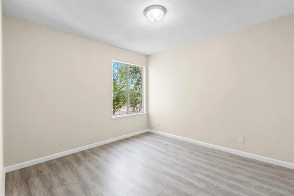 $140,000 | 1550 West Ashlan Avenue, Unit 208, Fresno, CA 93705