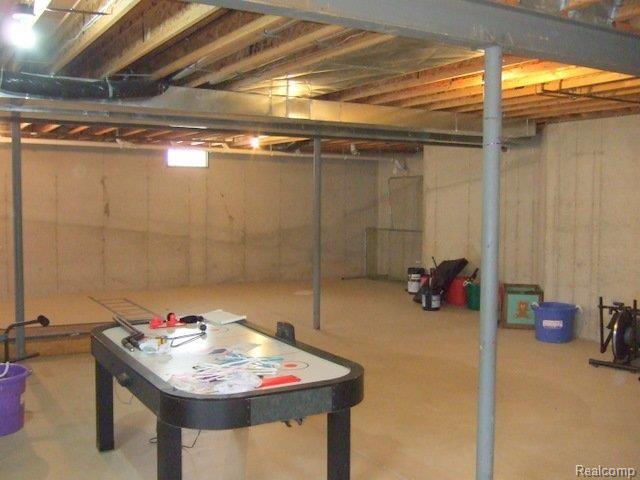 5758 Mason Road Fowlerville, MI 48836 - Photo 23 of 25 9' Extra high ceiling