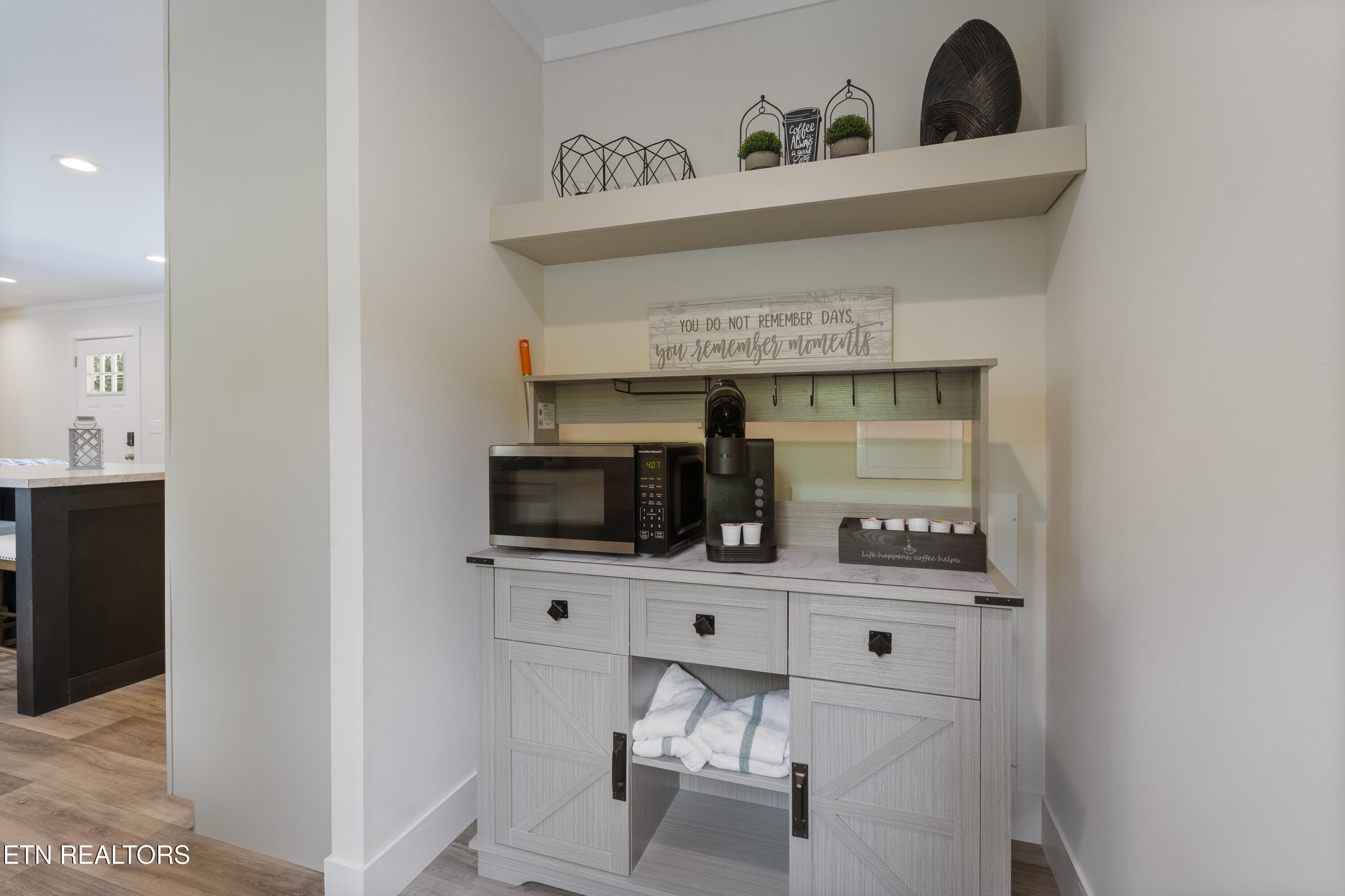 743 Pollard Road Kodak, TN 37764 - Photo 11 of 14 DSC01007
