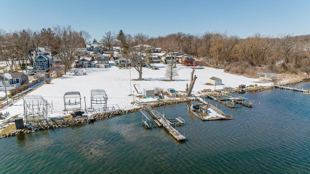 3908 Country Ln Drive, Delavan, WI 53115