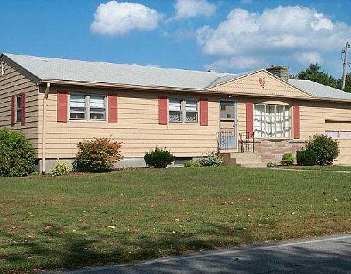 644 Buttonwoods Avenue Warwick, RI 02886 - Photo 1 of 1 Exterior Front.