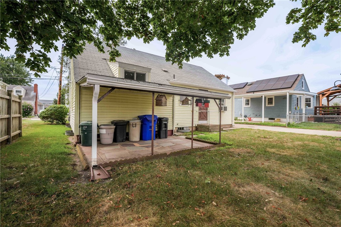 156 Whittier Road Pawtucket, RI 02861 - Photo 24 of 29