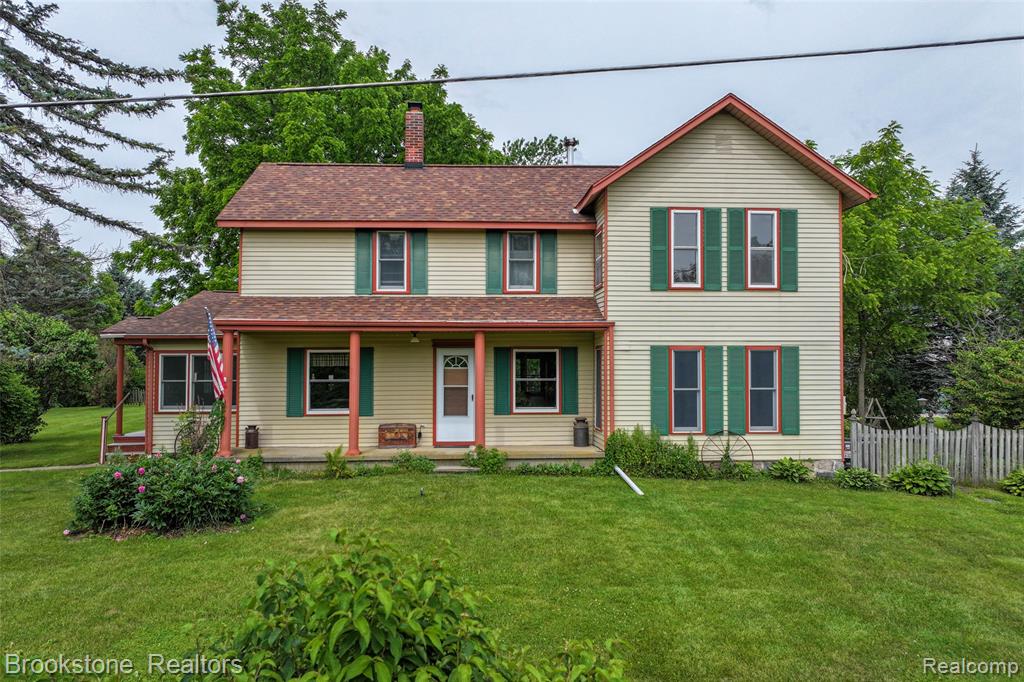 12152 Hoisington Road Gaines, MI 48436 - Photo 1 of 66