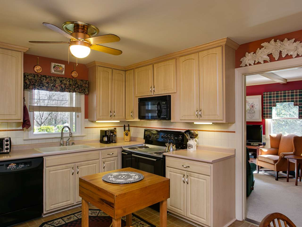 4513 Latimer Road Raleigh, NC 27609 - Photo 10 of 25 Photo 10
