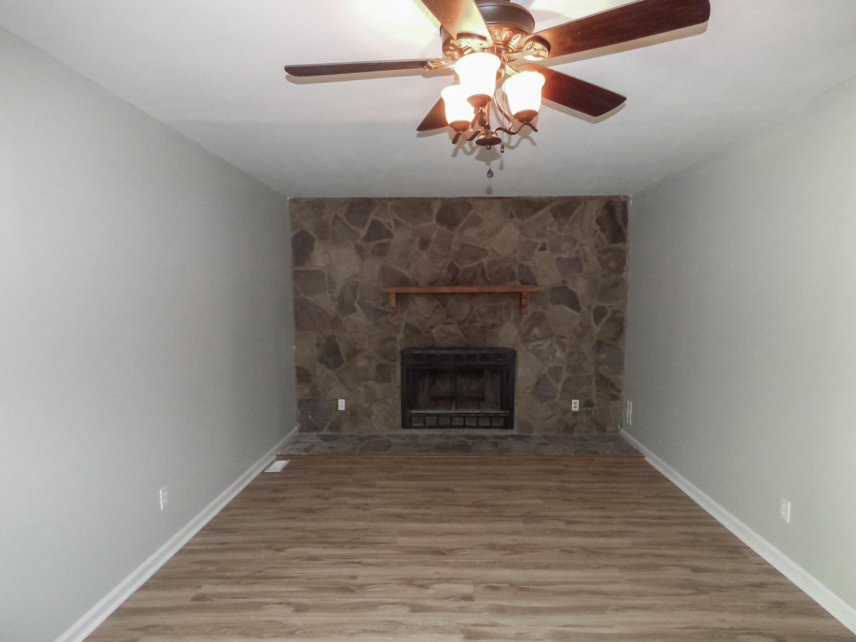 309 Oneil Road Trion, GA 30753 - Photo 7 of 31 P1020485