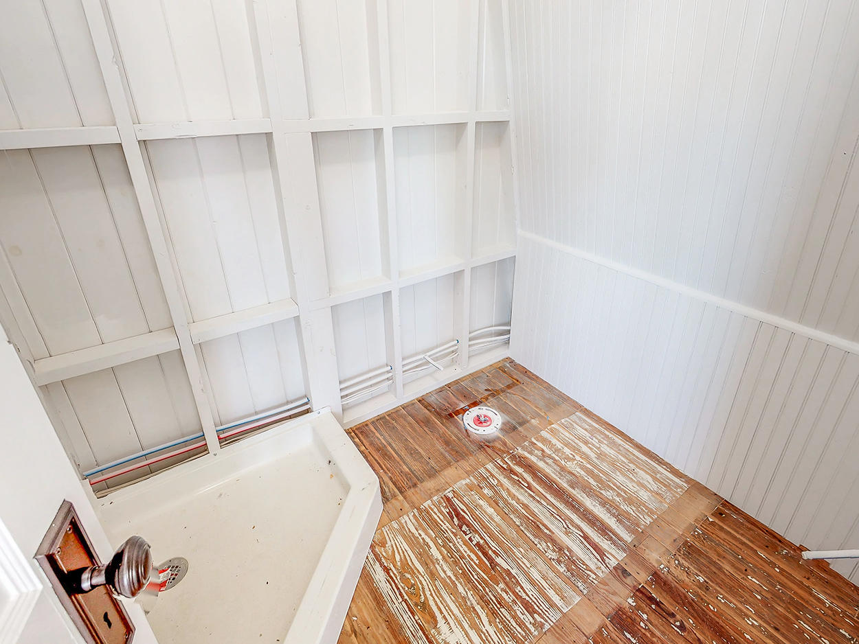 12 Tides Edge Road Cape Elizabeth, ME 04107 - Photo 39 of 59 127-MasterBath-a