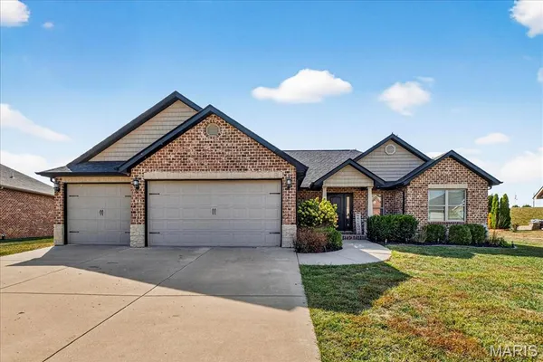 $501,500 | 1613 Ontario Drive, Waterloo, IL 62298