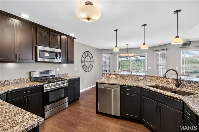 $510,000 | 1613 Ontario Drive, Waterloo, IL 62298