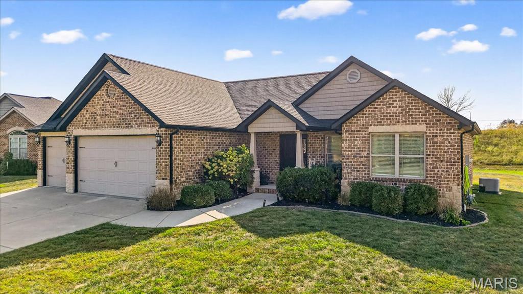 1613 Ontario Drive Waterloo, IL 62298 - Photo 3 of 36