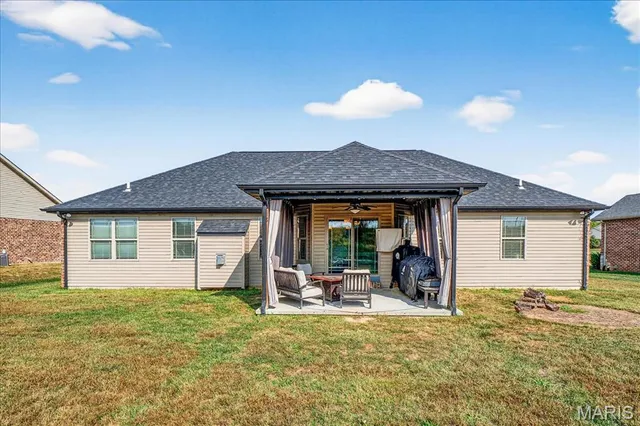 $510,000 | 1613 Ontario Drive, Waterloo, IL 62298