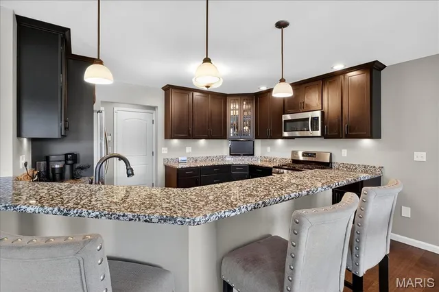 $510,000 | 1613 Ontario Drive, Waterloo, IL 62298