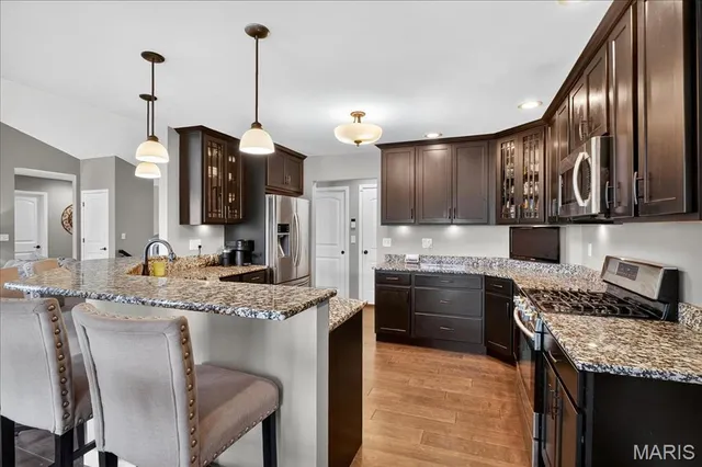 $510,000 | 1613 Ontario Drive, Waterloo, IL 62298