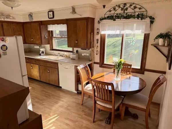 $409,000 | 4480 North 150th Street, Brookfield, WI 53005