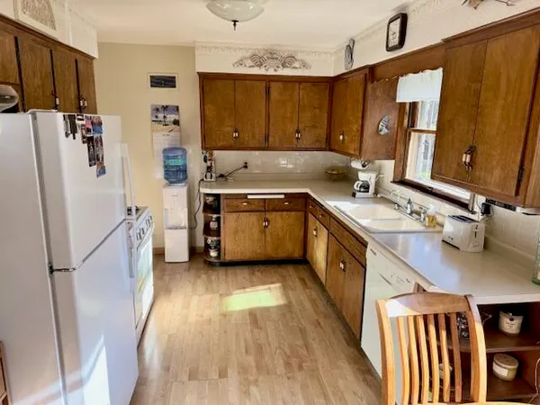 $409,000 | 4480 North 150th Street, Brookfield, WI 53005